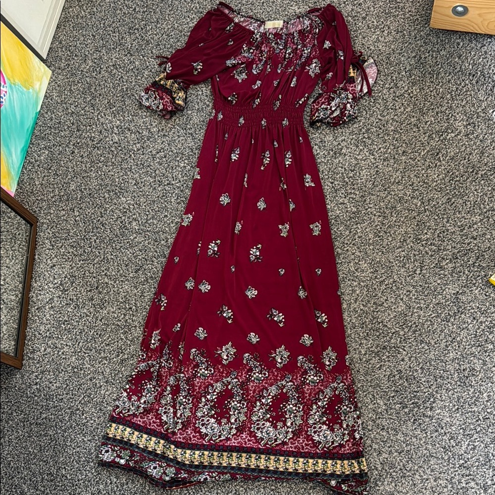 Elegant Burgundy Floral Maxi Dress